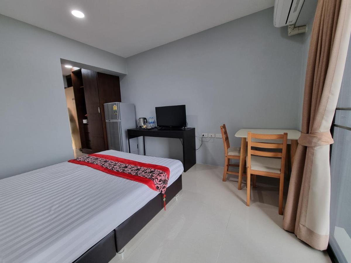 Tiara Place Bangkok Exteriör bild